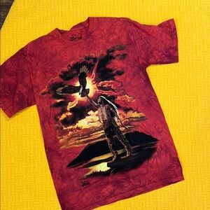 The Mountain Crimson Eagle Graphic Tee